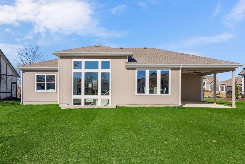 11209 173rd St, Overland Park, KS 66221