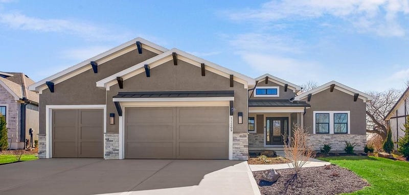 11209 173rd St, Overland Park, KS 66221