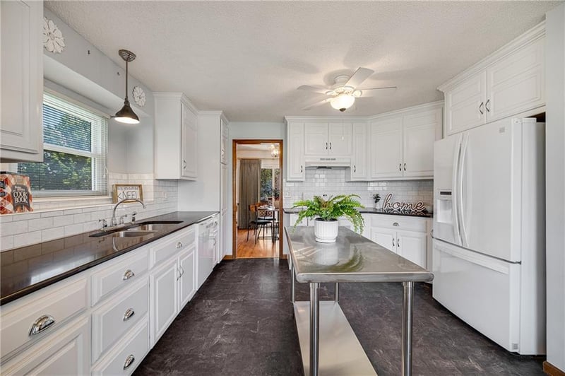 14901 E 48th Ter, Kansas City, MO 64136