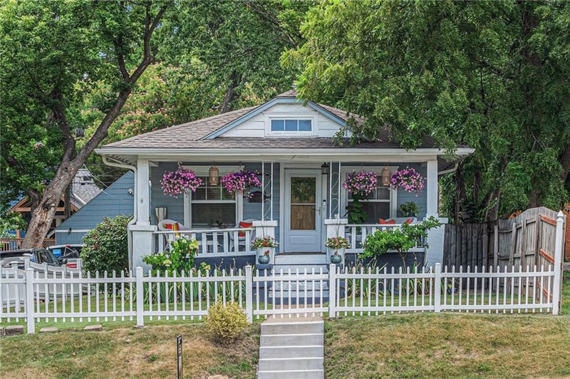 6316 Oak St, Kansas City, MO 64113