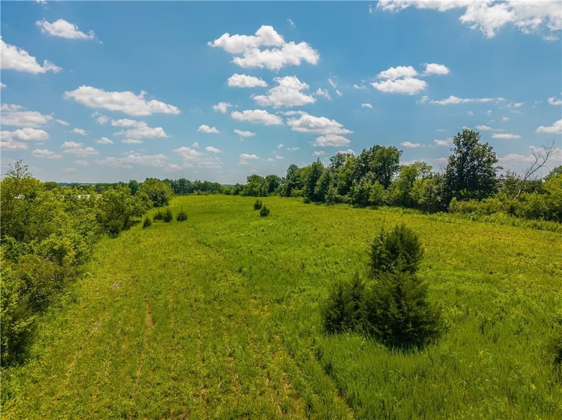 P Hw SW, Clarksdale, MO 64430