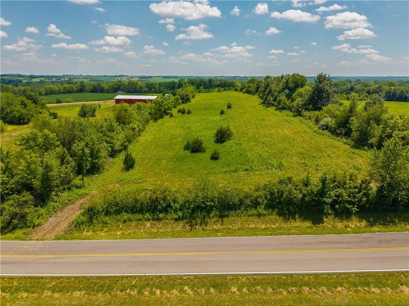 P Hw SW, Clarksdale, MO 64430