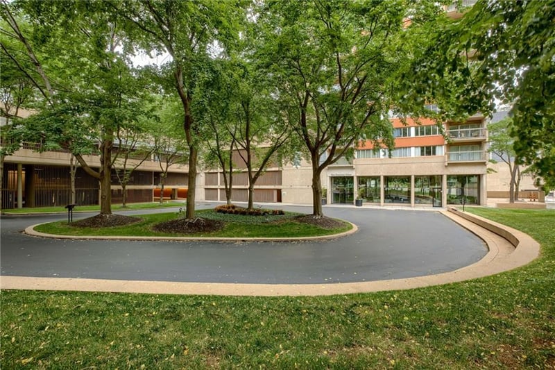 2510 Grand Blvd #2502-03, Kansas City, MO 64108