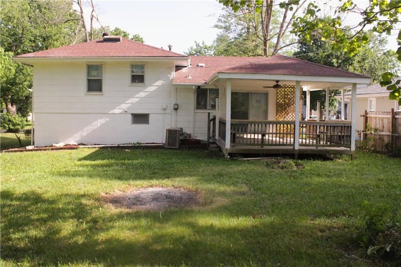 8416 92nd Pl, Kansas City, MO 64138