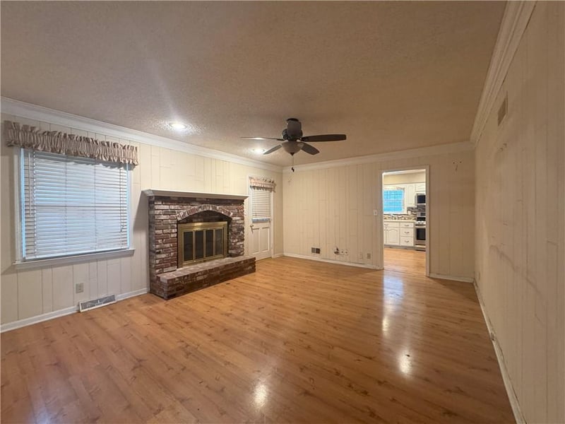 9818 Melrose St, Overland Park, KS 66214