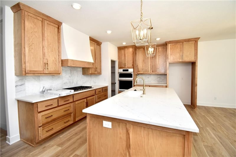 8373 NE 77th Ter, Kansas City, MO 64158
