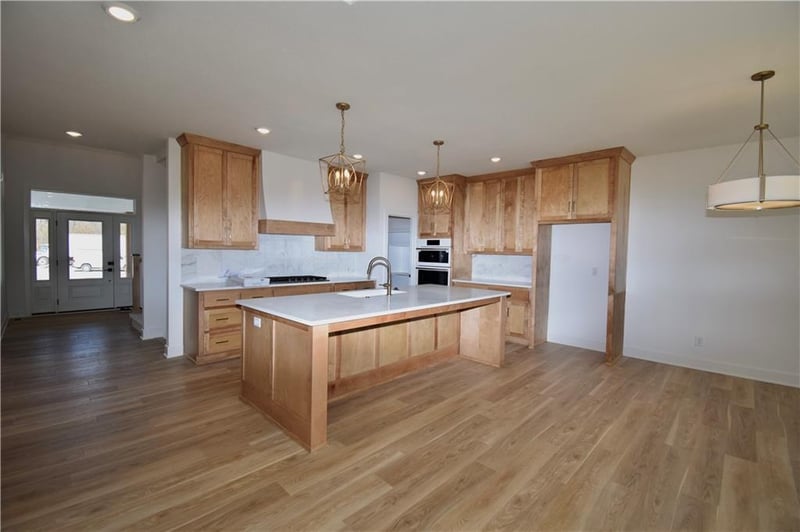 8373 NE 77th Ter, Kansas City, MO 64158