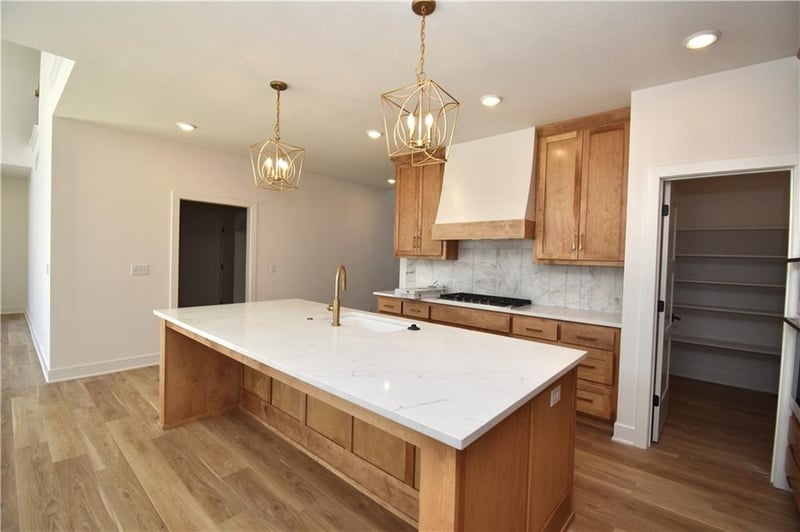 8373 NE 77th Ter, Kansas City, MO 64158
