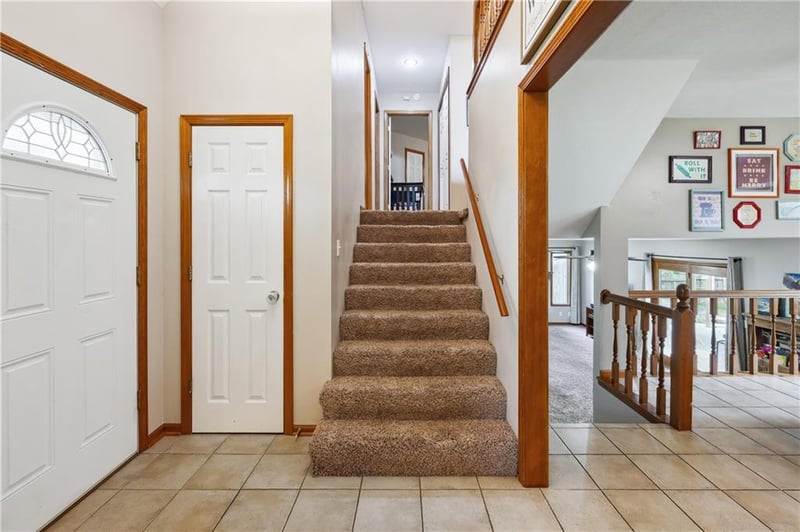 13 Baber Cir, Camden Point, MO 64018