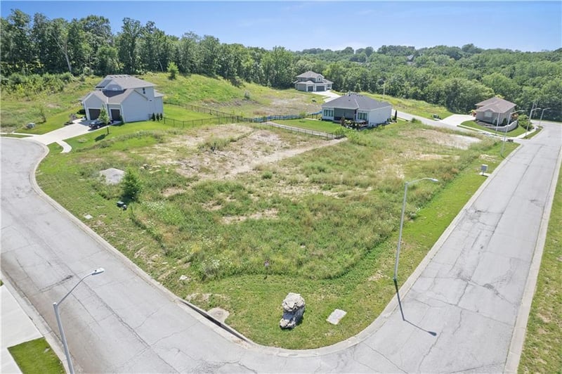 12200 Grand Ave, Kansas City, MO 64145