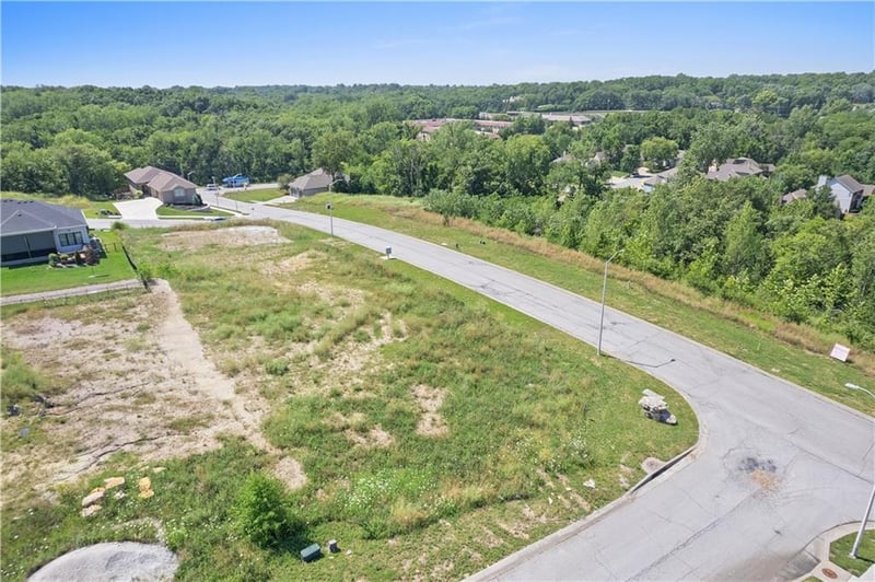 12200 Grand Ave, Kansas City, MO 64145