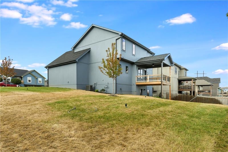 1515 Whispering Ct, Grain Valley, MO 64029