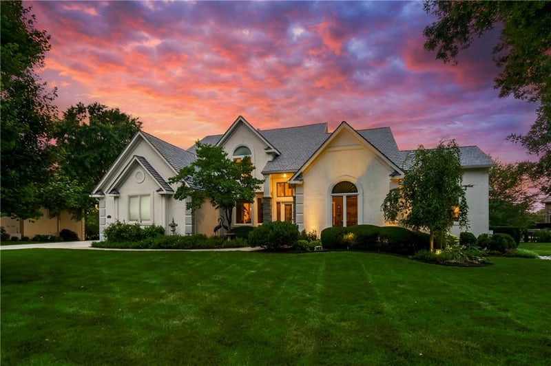 16810 S Grace Dr, Loch Lloyd, MO 64012