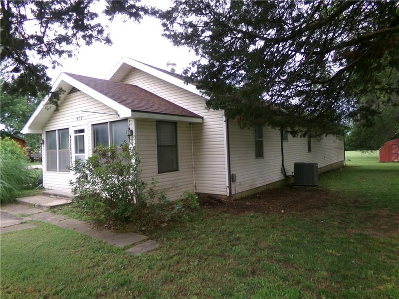 1402 Kentucky St, Iola, KS 66749