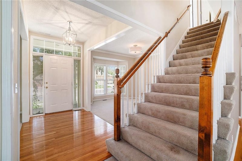 5305 W 155th Ter, Overland Park, KS 66224