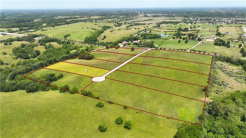 10778 Ewing Ave, Kansas City, MO 64156