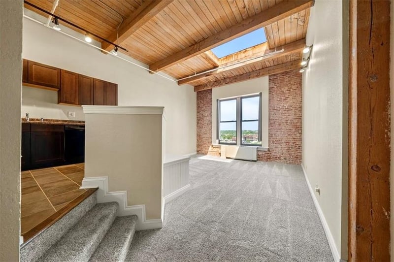 308 8th St #712, Kansas City, MO 64105