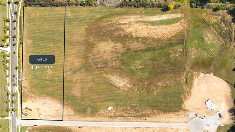 10801 Ewing Ave, Kansas City, MO 64156