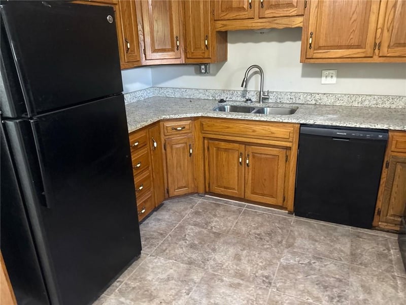 6310 153rd St, Grandview, MO 64030