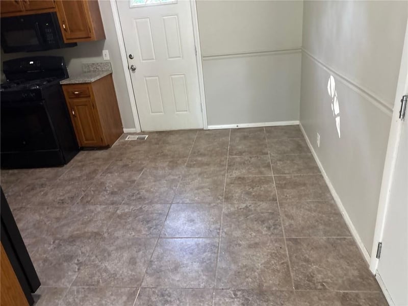 6310 153rd St, Grandview, MO 64030