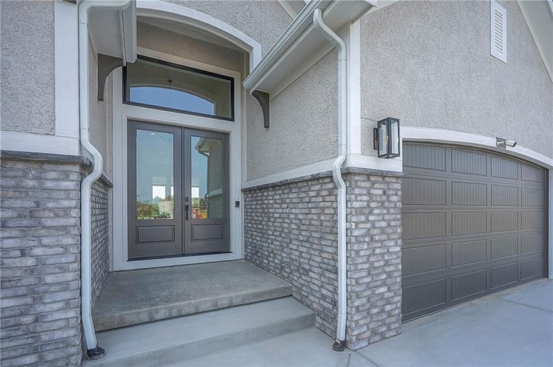 8212 89th Ter, Kansas City, MO 64153