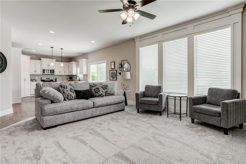 28601 162nd St, Gardner, KS 66030