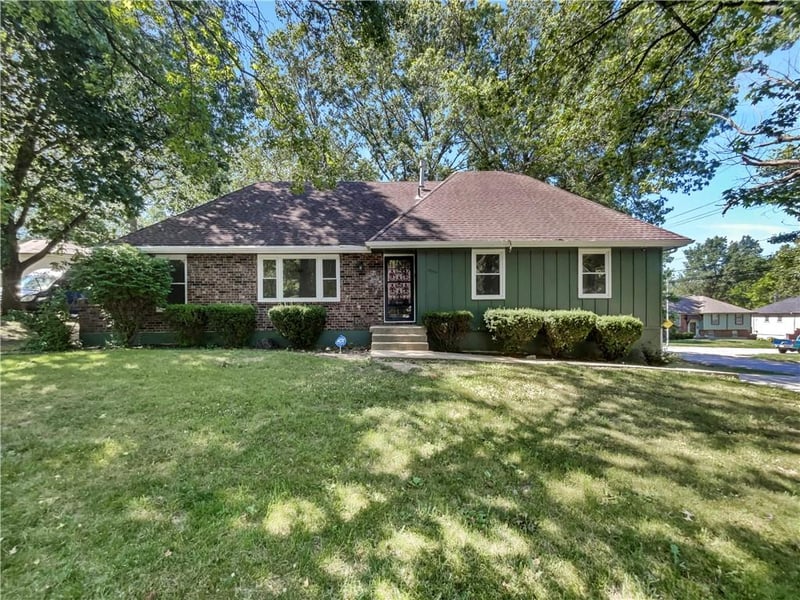 13201 53rd St, Kansas City, MO 64133