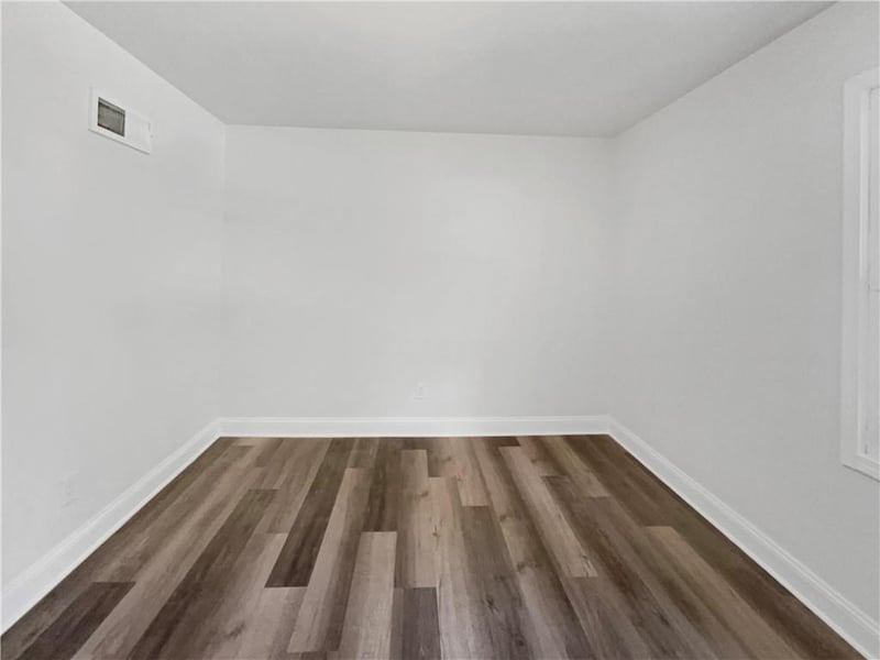 13201 53rd St, Kansas City, MO 64133