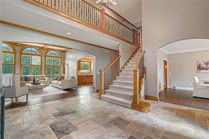 22625 W 47th St, Shawnee, KS 66226