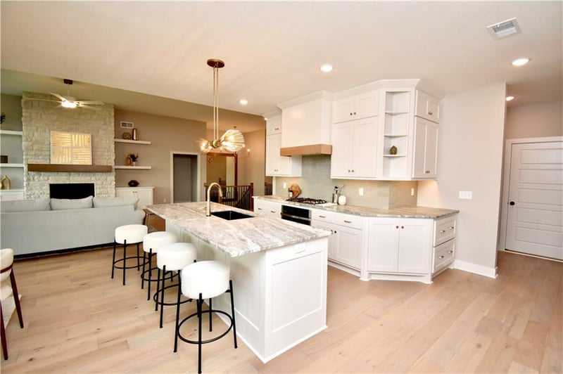 8312 76th Ter, Kansas City, MO 64158