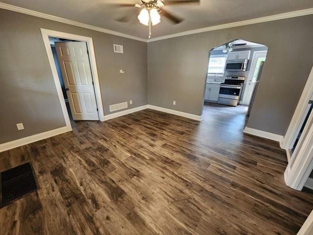 477 Shawnee Rd, Kansas City, KS 66103