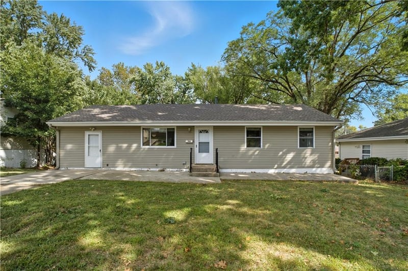 7912 55th St, Kansas City, MO 64119
