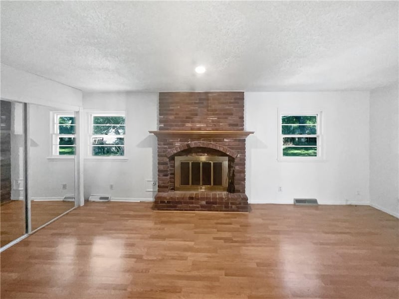 4958 Lister Ave, Kansas City, MO 64119