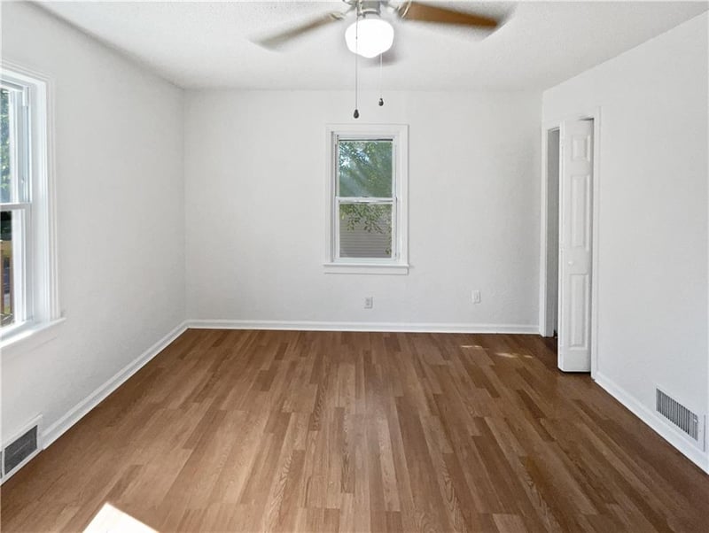 4958 Lister Ave, Kansas City, MO 64119