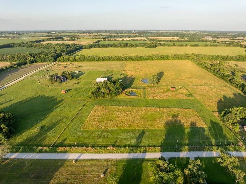 28909 E 297th St, Garden City, MO 64747