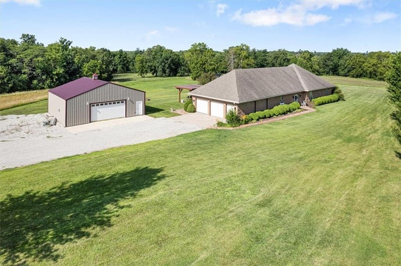 4227 State Highway 48 Hw, King City, MO 64463