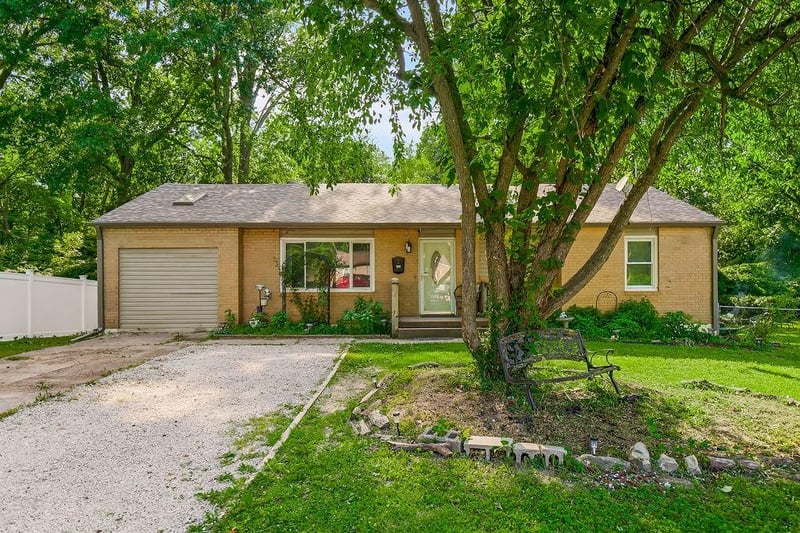 3340 S Crisp Ave, Independence, MO 64052