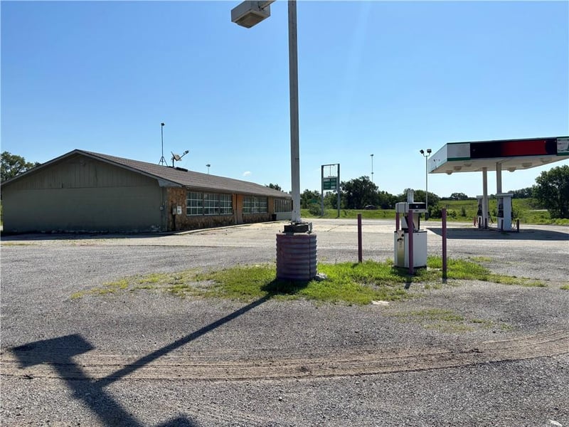 460 John Brown Rd, Williamsburg, KS 66095
