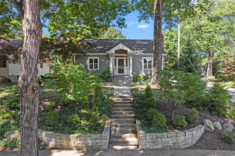 5600 Kenwood Ave, Kansas City, MO 64110