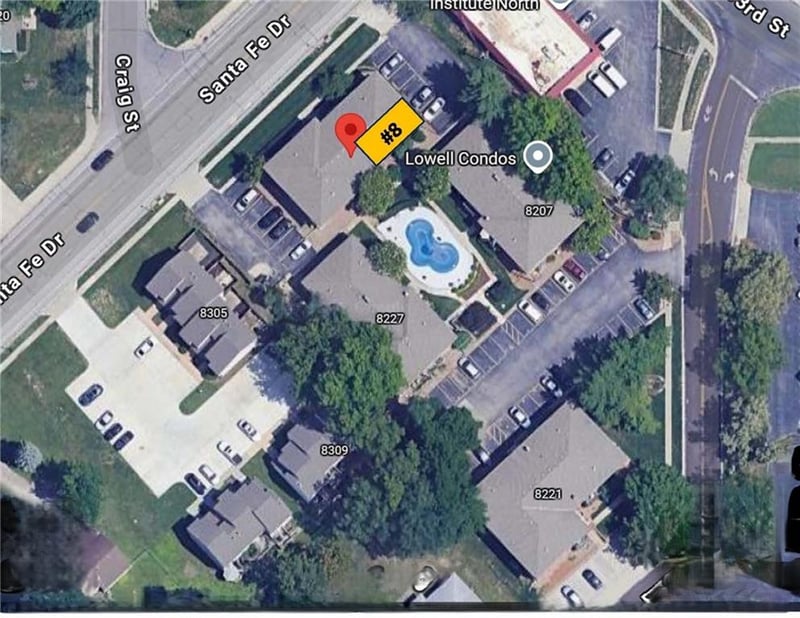 8215 Santa Fe Dr #8, Overland Park, KS 66204