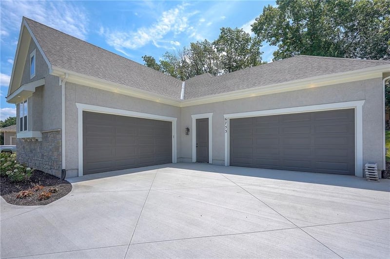 6753 Longview Rd, Shawnee, KS 66218
