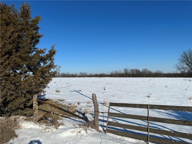 12297 Orrick Rd, Excelsior Springs, MO 64024