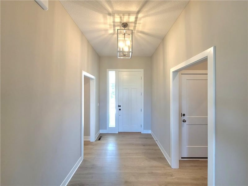 18221 Monrovia St, Overland Park, KS 66013