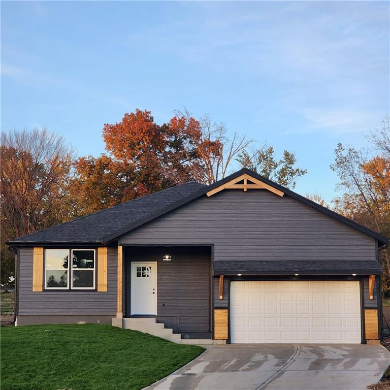 14404 49th Ter, Kansas City, MO 64136