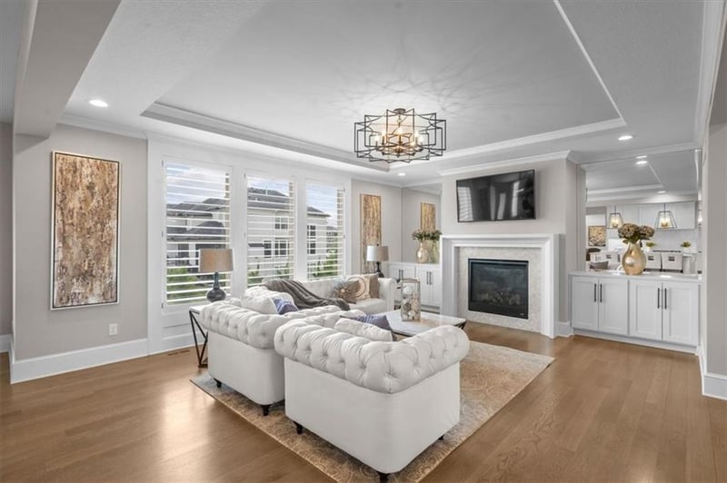 15624 Delmar St, Overland Park, KS 66224