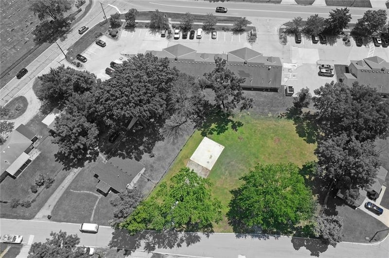 705707 High N/A, Lee's Summit, MO 64063