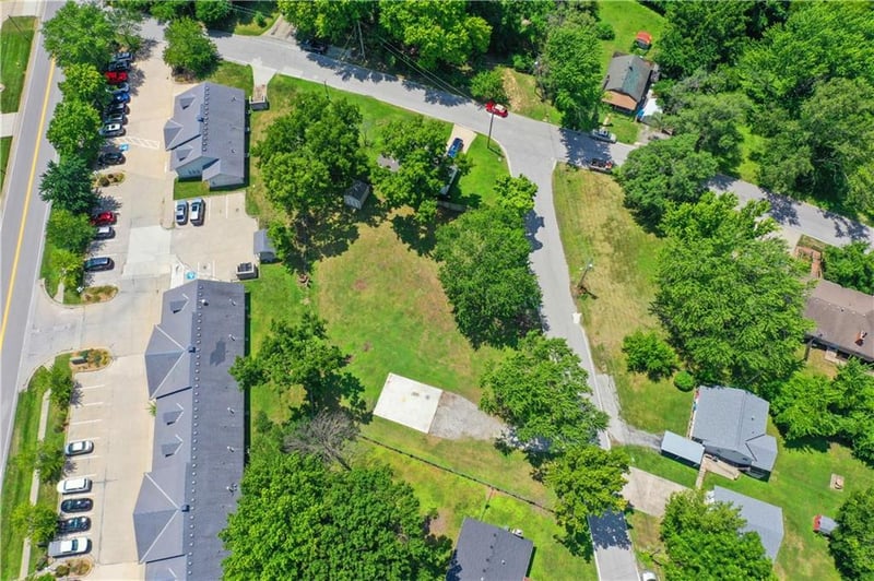 705707 High N/A, Lee's Summit, MO 64063