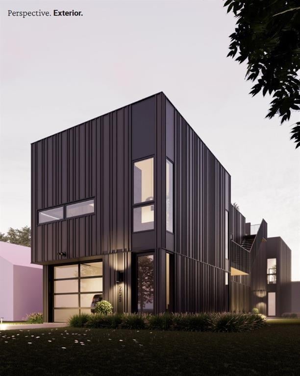 208 81st St, Kansas City, MO 64114