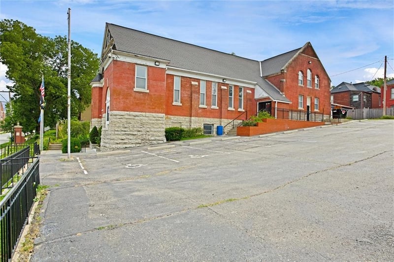 3027 Walnut St, Kansas City, MO 64108