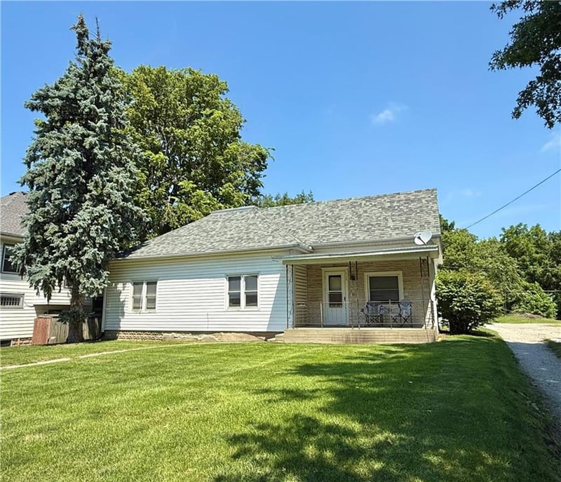 415 9th St, Maryville, MO 64468